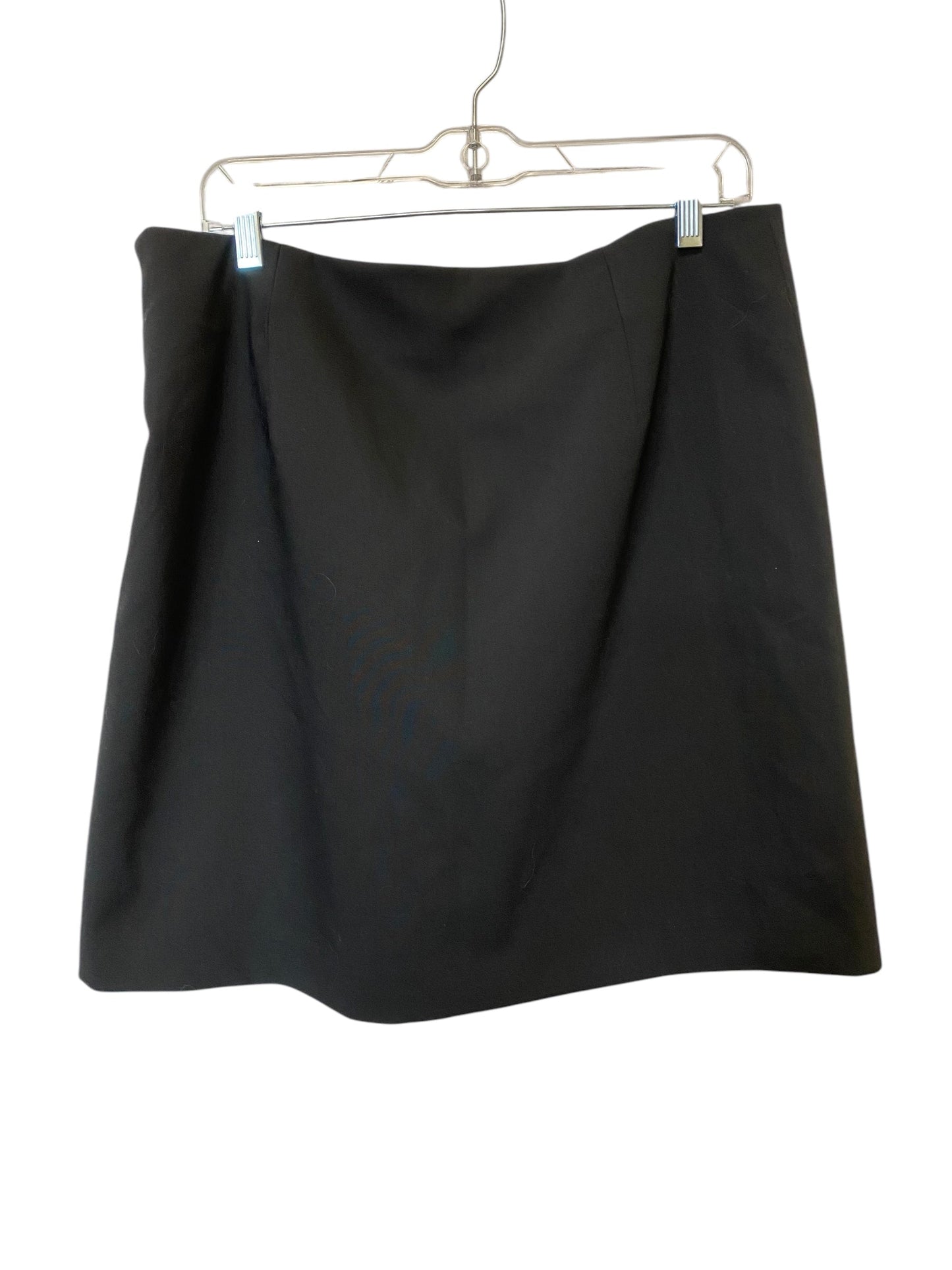 Skirt Mini & Short By Ann Taylor In Black, Size: 12