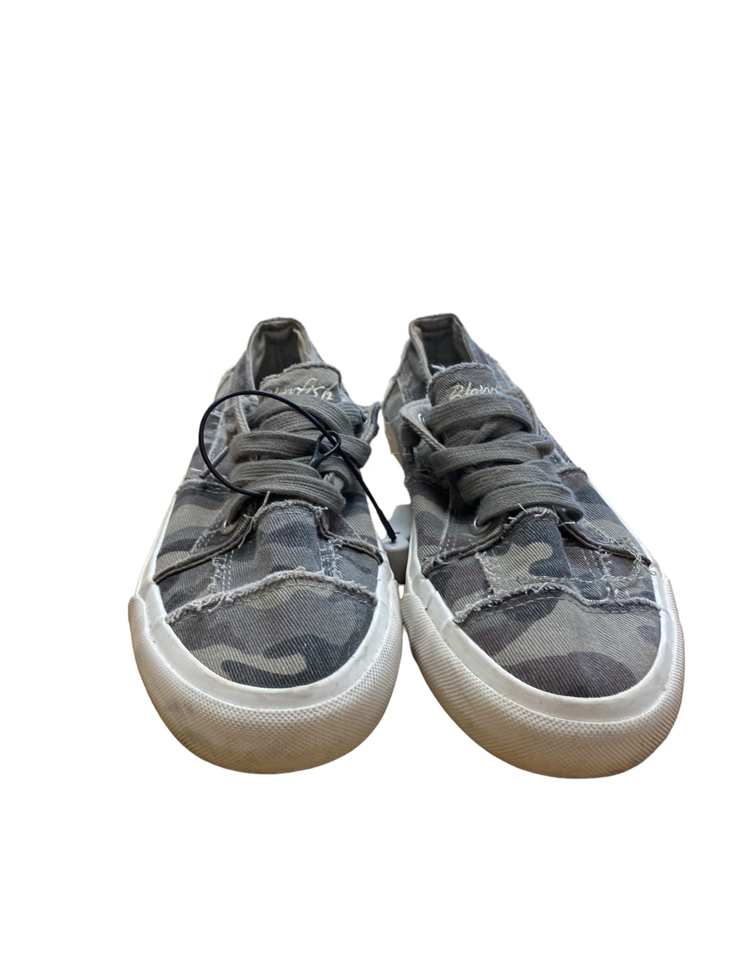 Camouflage Print Shoes Sneakers Blowfish, Size 7