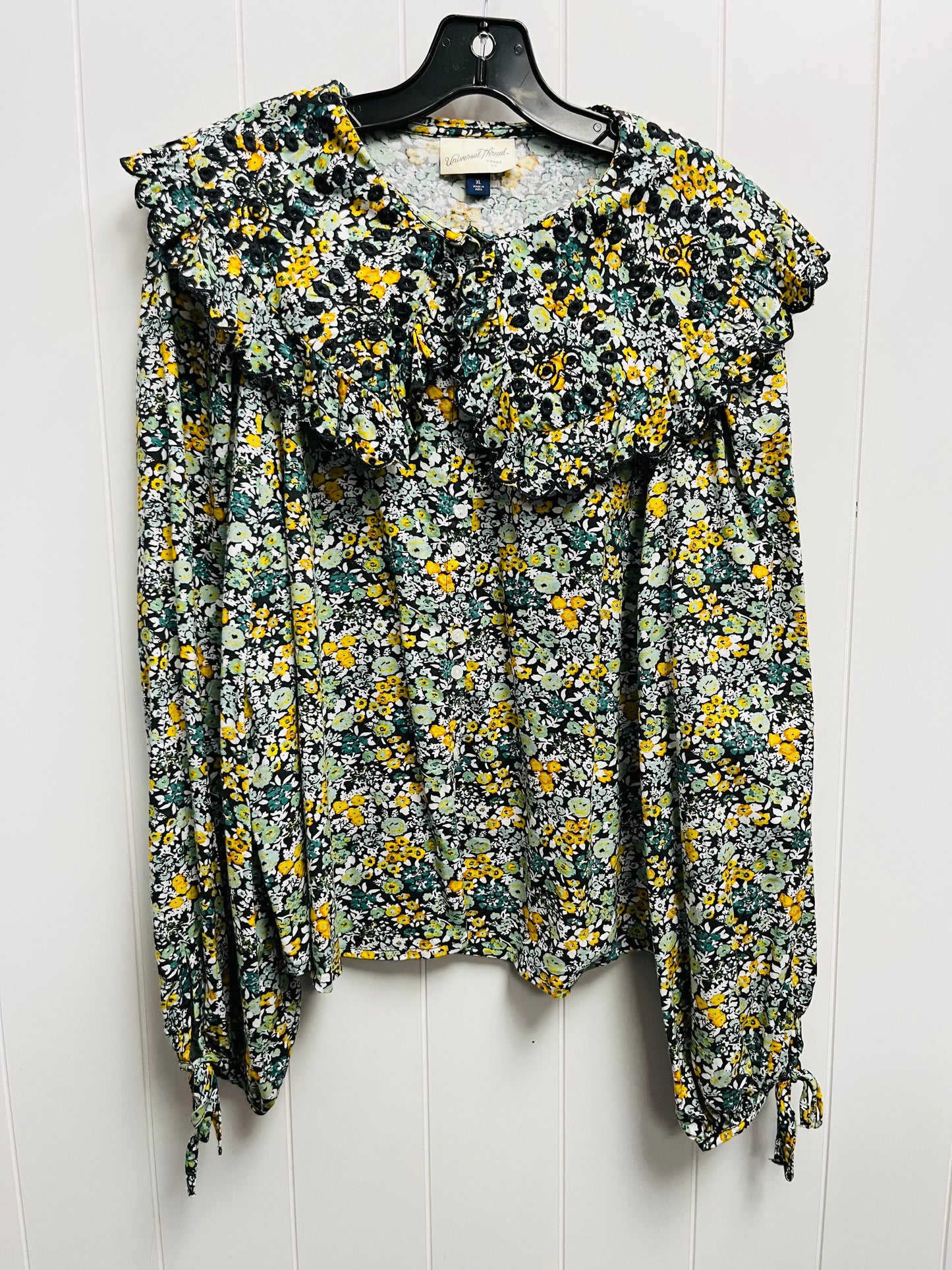 Top Long Sleeve By Universal Thread In Green & Yellow, Size: Xl