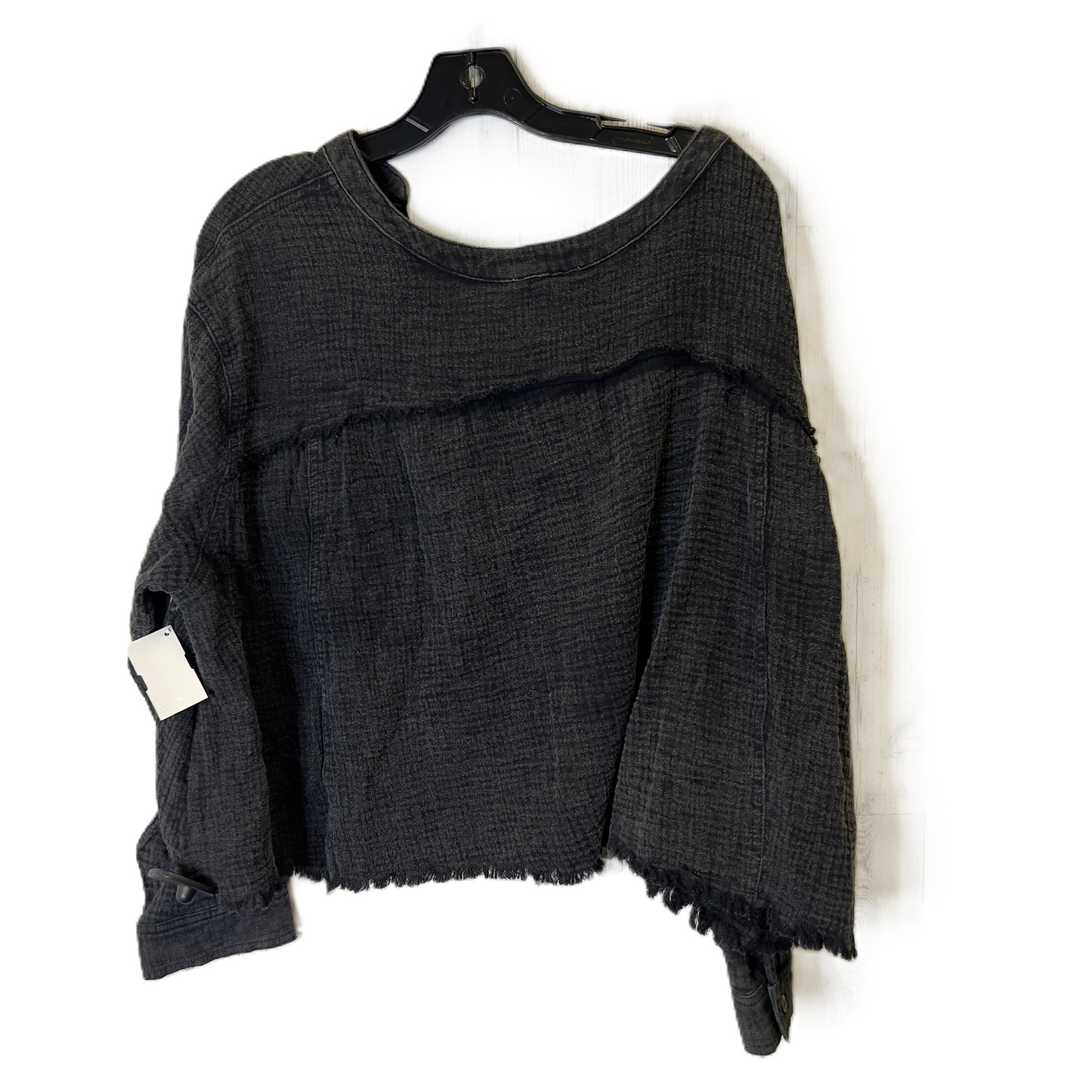 Top Long Sleeve By Ee Some In Grey, Size: M