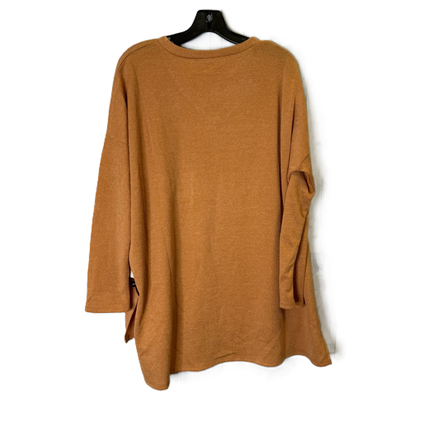 Top Long Sleeve By Zenana Outfitters In Orange, Size: M