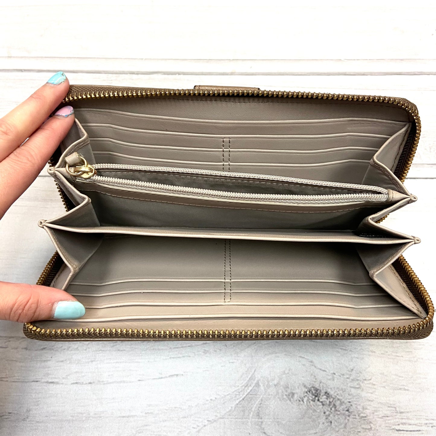 Wallet Designer By Coach  Size: Large