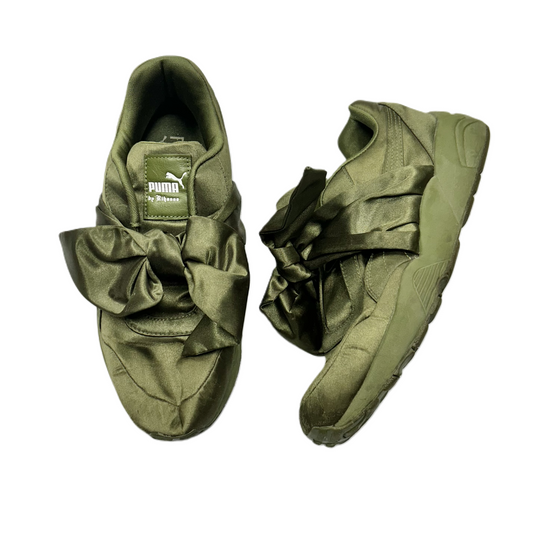 Shoes Sneakers By Puma In Green, Size: 8.5