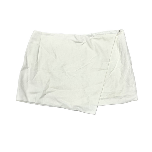 Skort Mini & Short By Abercrombie And Fitch In White, Size: Xl