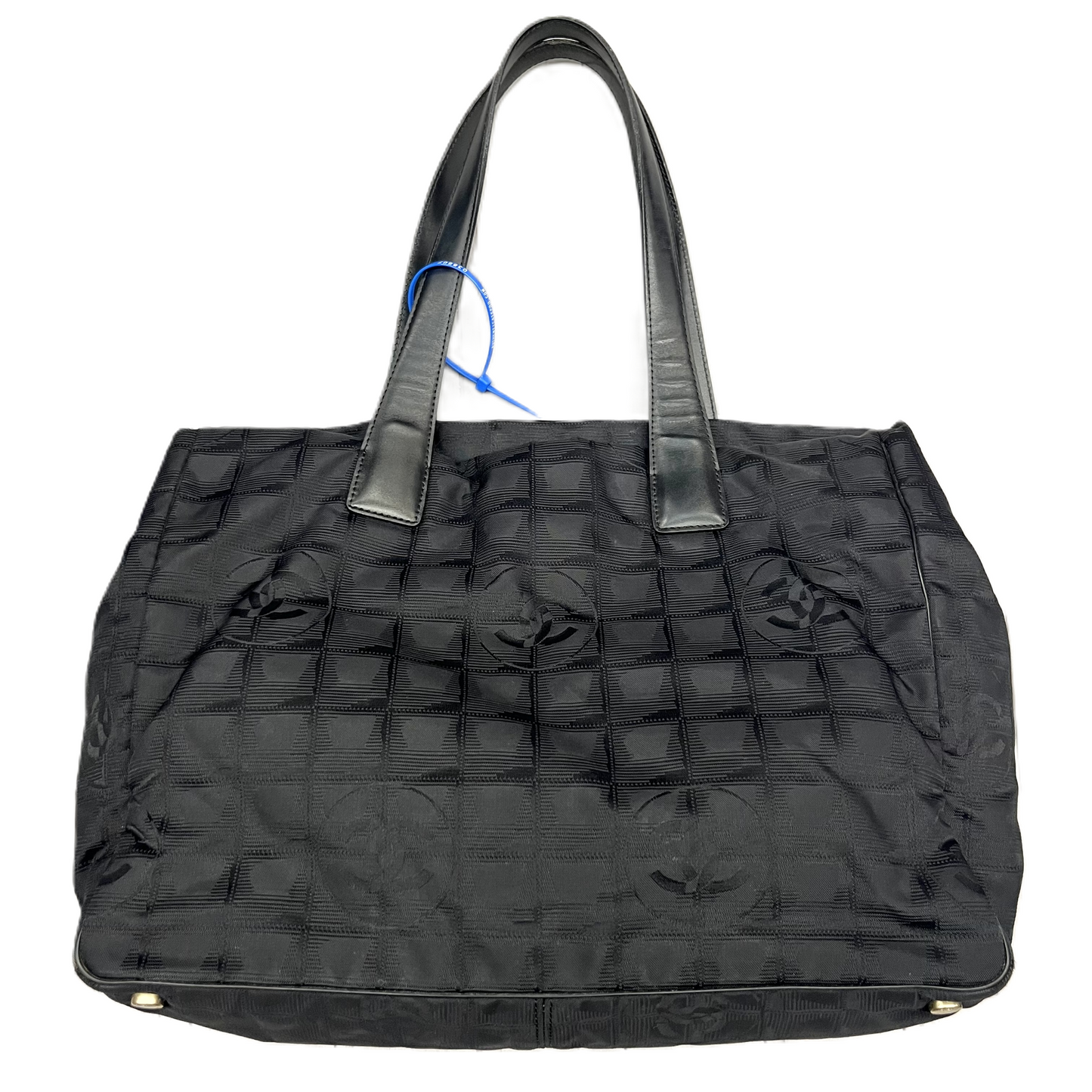 Tote Luxury Designer By Chanel, Size: Medium