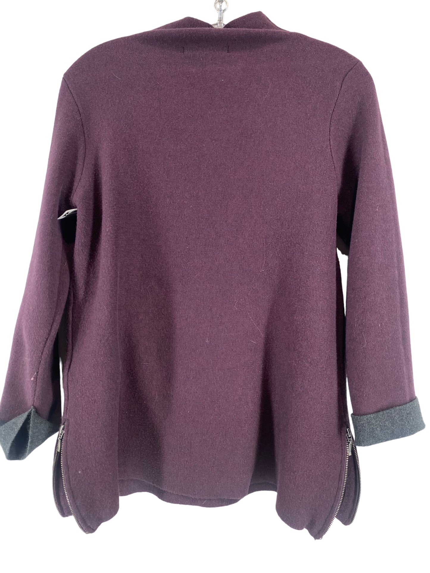 Sweater By Tahari  Size: S