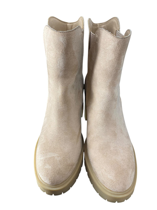 Boots Ankle Heels By Clothes Mentor In Beige, Size: 9