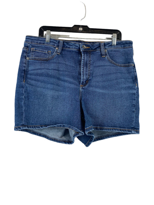Shorts By Max Studio  Size: 18