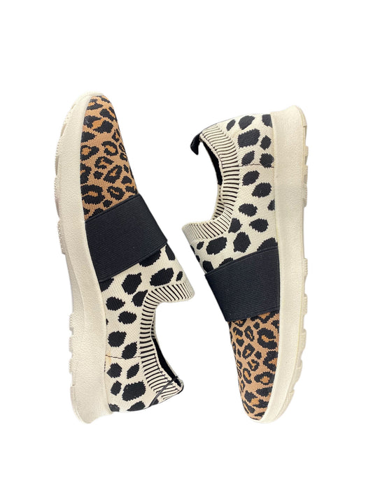 Shoes Sneakers By Jelly Pop In Animal Print, Size: 8