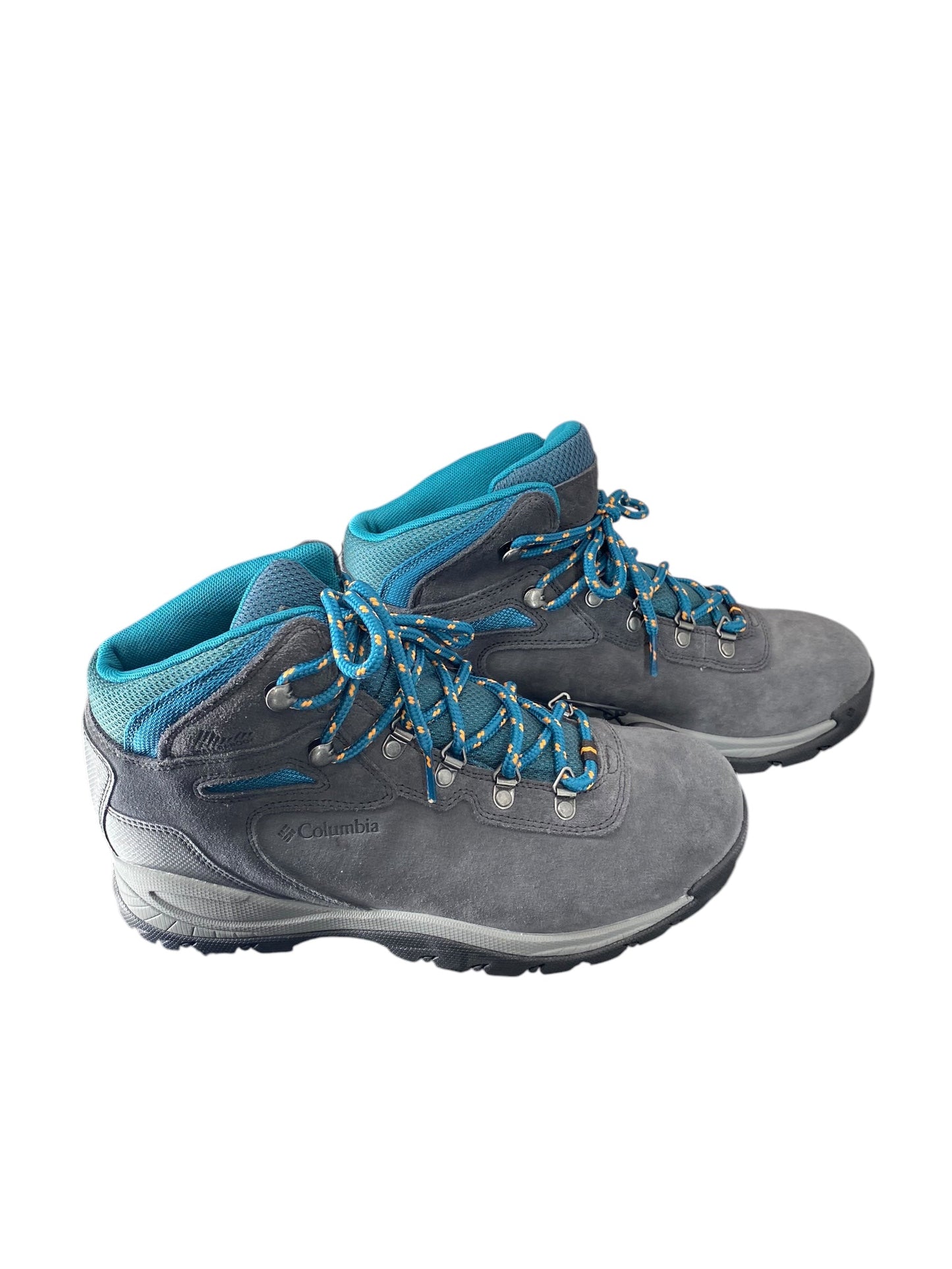 Boots Hiking By Columbia In Grey, Size: 9.5