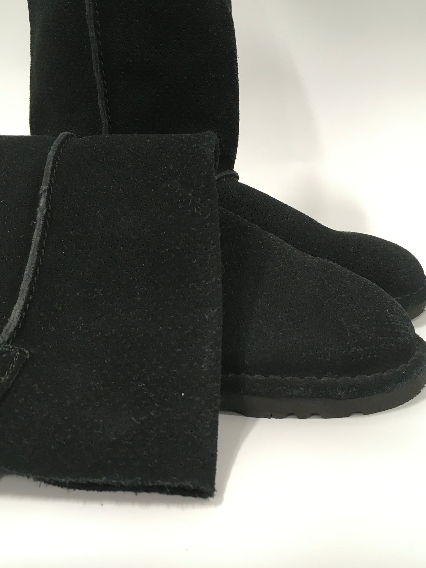 Black Boots Mid-calf Flats Ugg, Size 8