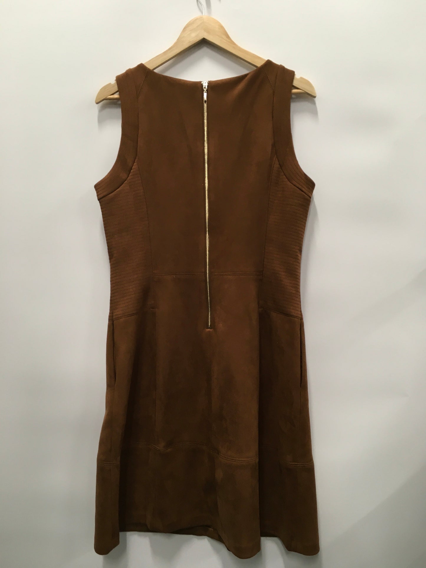 Dress Casual Short By White House Black Market In Brown, Size: L