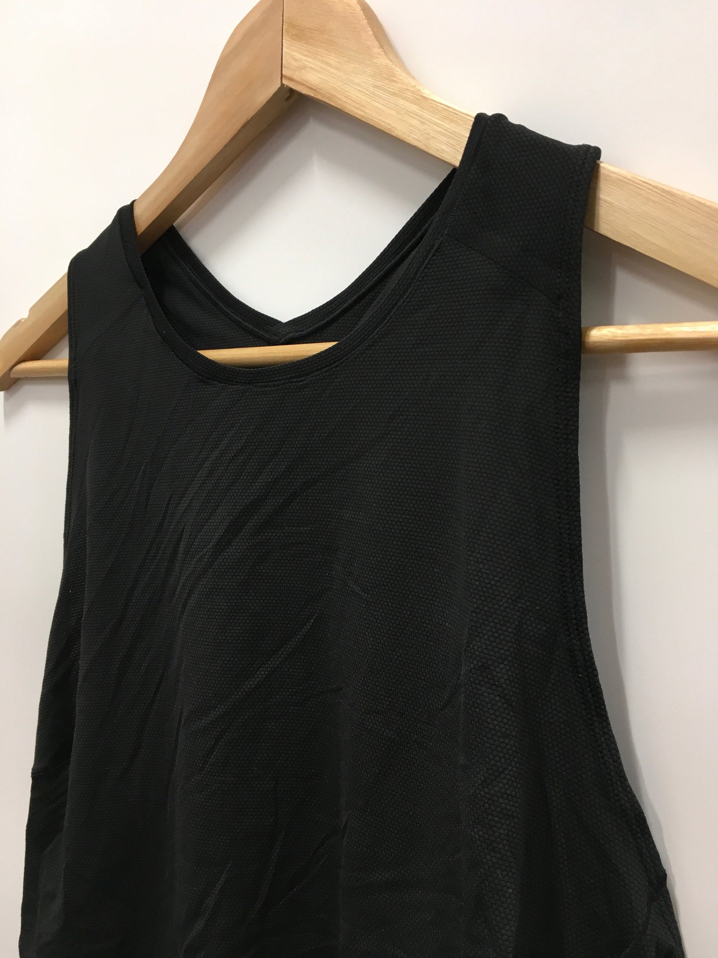 Athletic Tank Top By Lululemon In Black, Size: 10