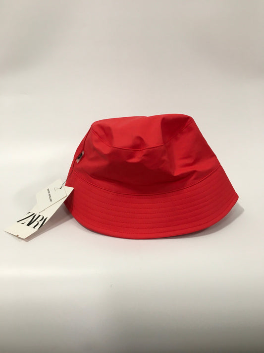 Hat Bucket Zara