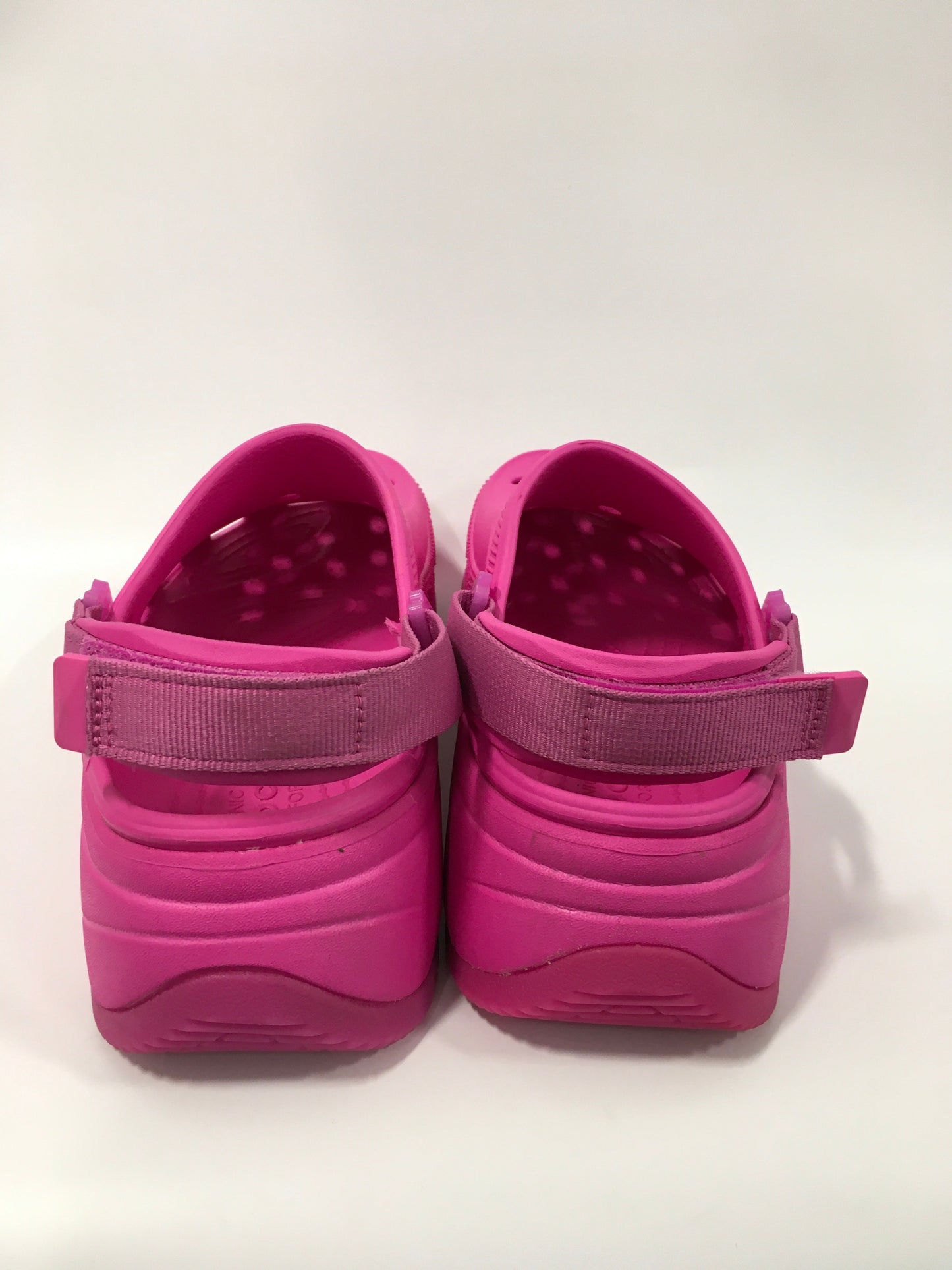 Sandals Heels Platform By Crocs In Pink, Size: 8