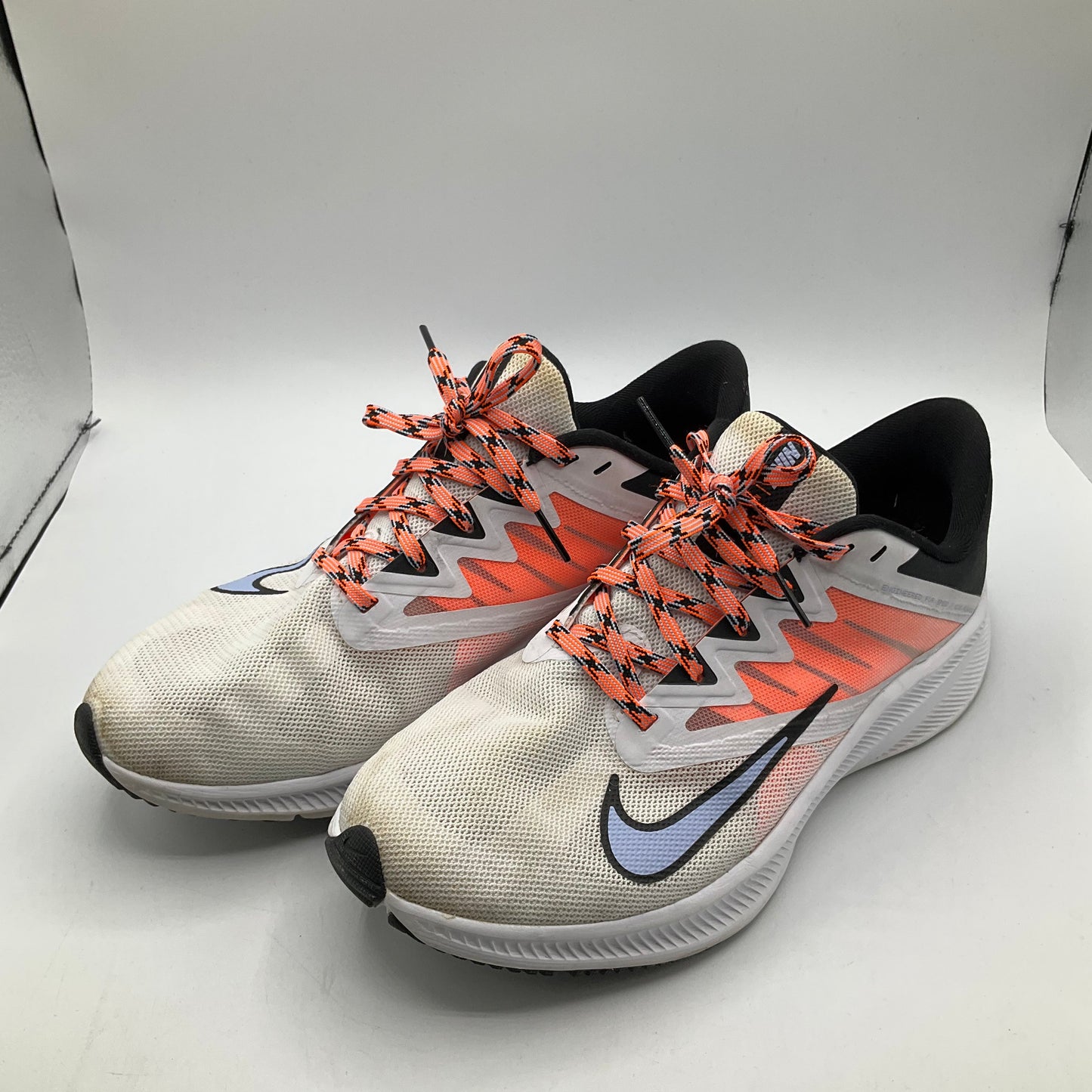 Shoes Athletic By Nike In White, Size: 9.5