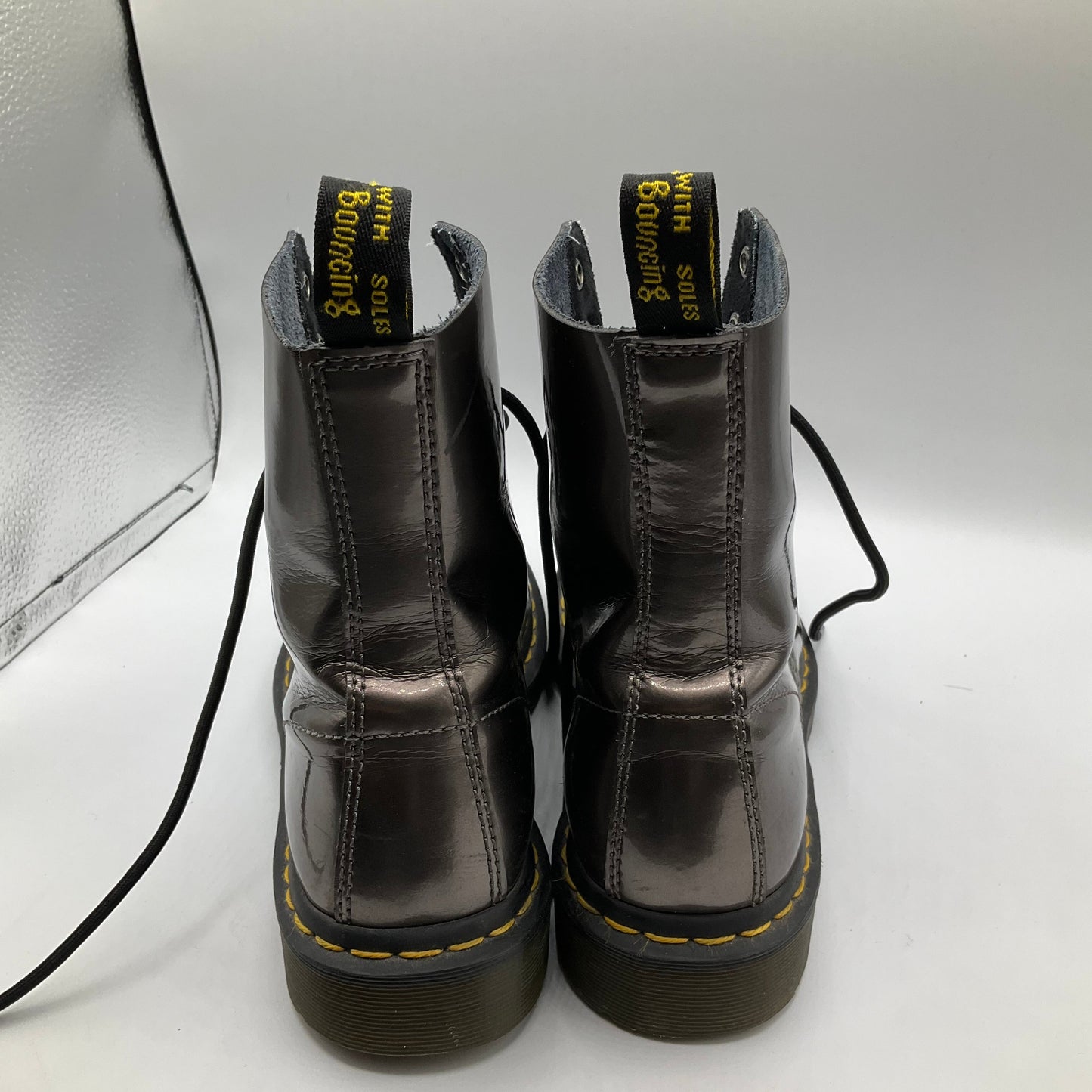 Boots Ankle Flats By Dr Martens  Size: 7