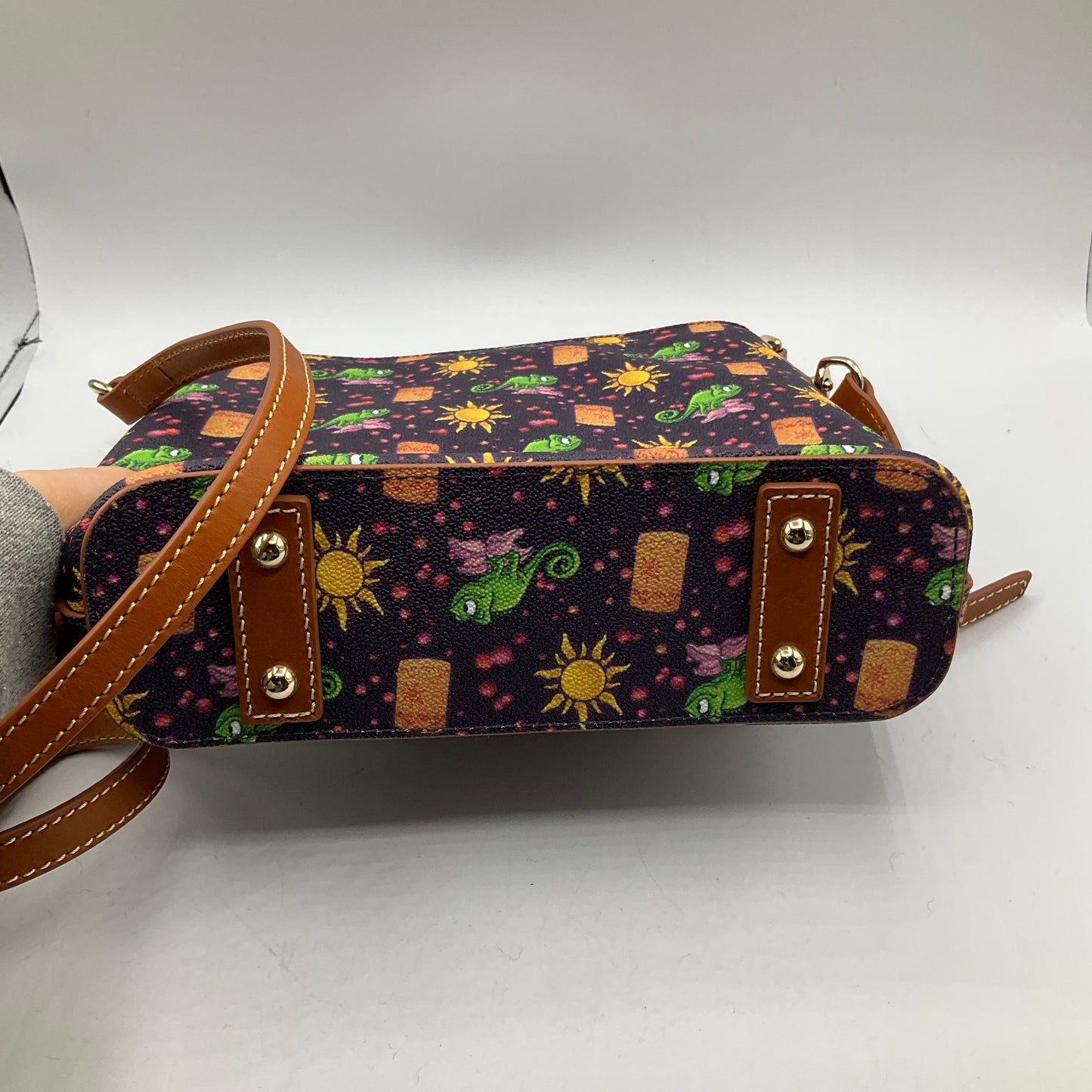 Crossbody Designer By Dooney And Bourke, Size: Medium