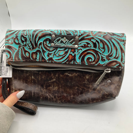 Wristlet Designer By Patricia Nash, Size: Medium