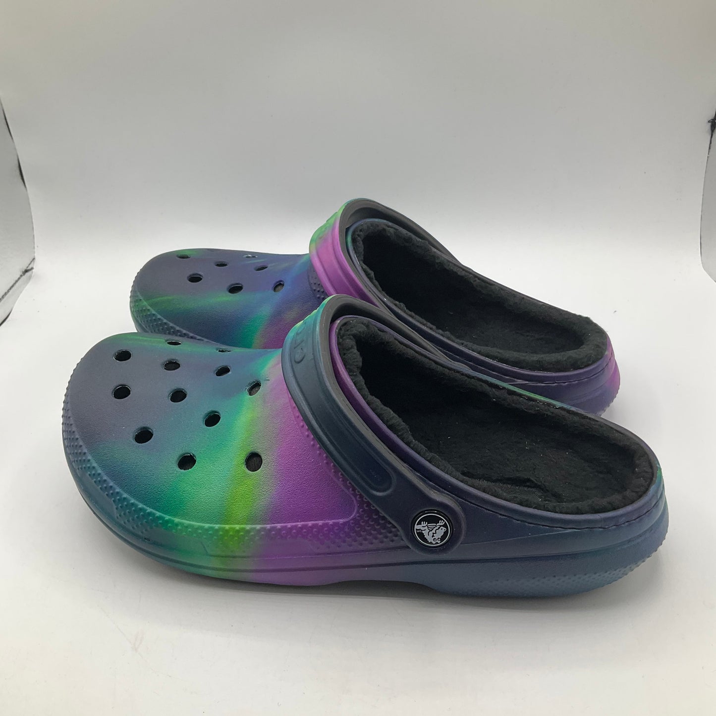 Shoes Flats By Crocs In Purple, Size: 9