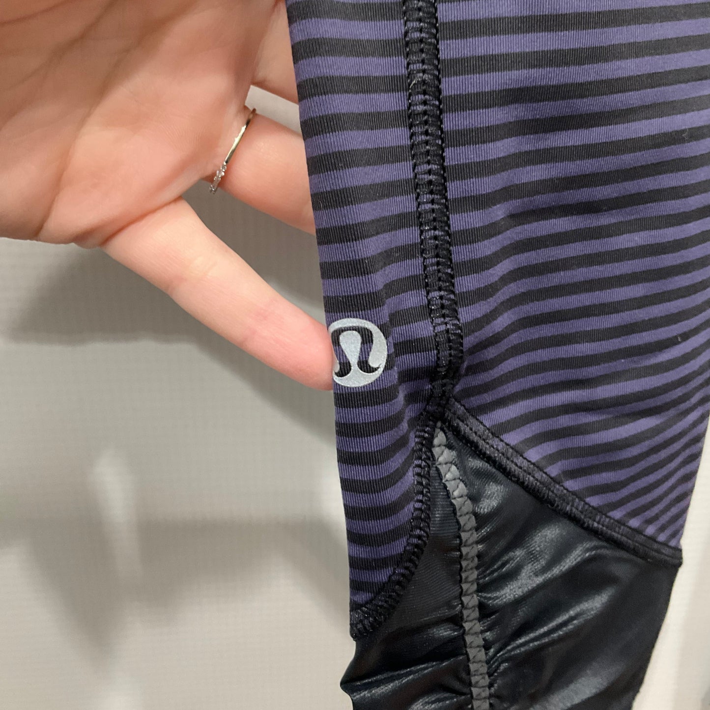 Athletic Leggings By Lululemon  Size: 2