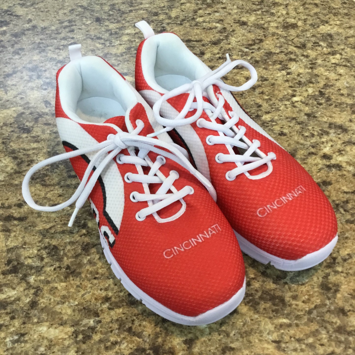 Red Shoes Sneakers Cmf, Size 10