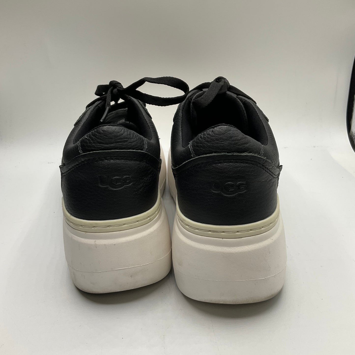 Shoes Sneakers By Ugg In Black & White, Size: 9