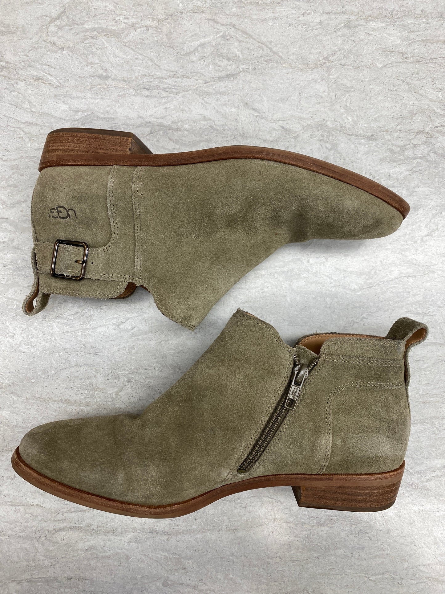 Boots Designer By Ugg In Green, Size: 9.5