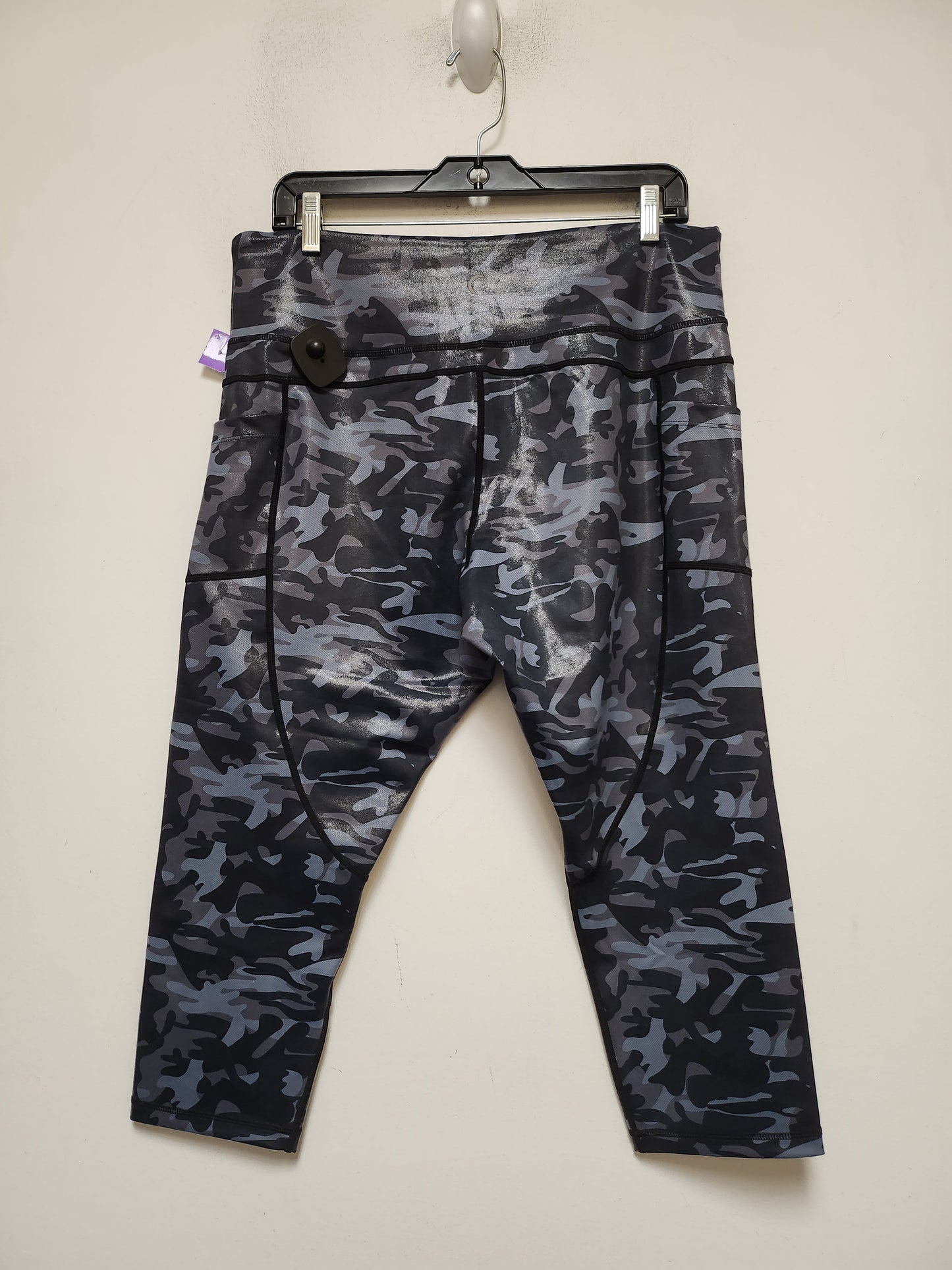 Camouflage Print Athletic Leggings Capris Zyia, Size 2x