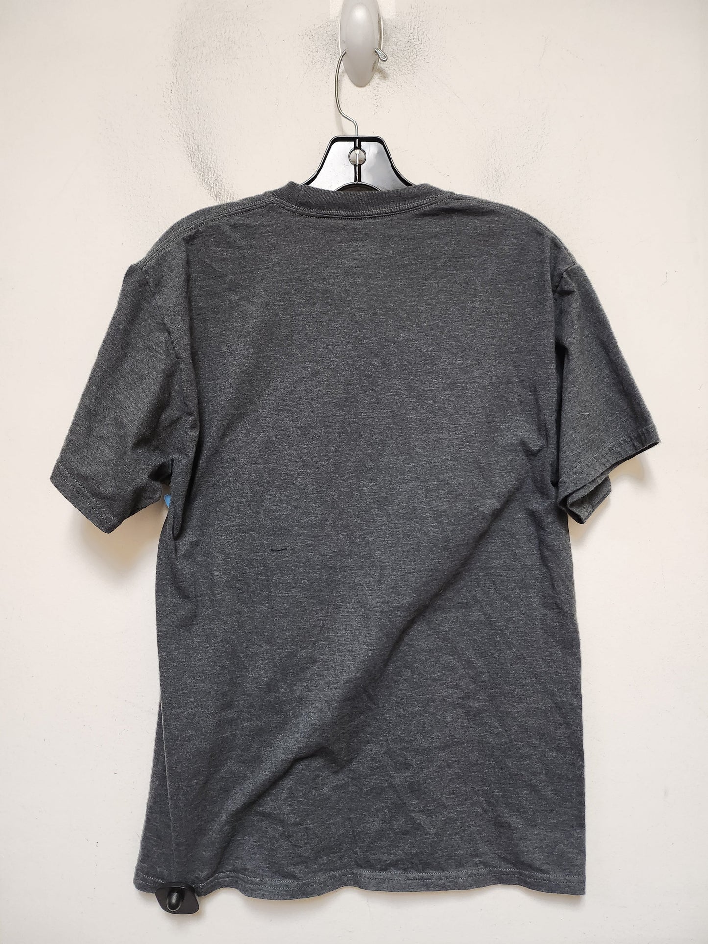 Top Short Sleeve Basic By Walt Disney In Grey, Size: M