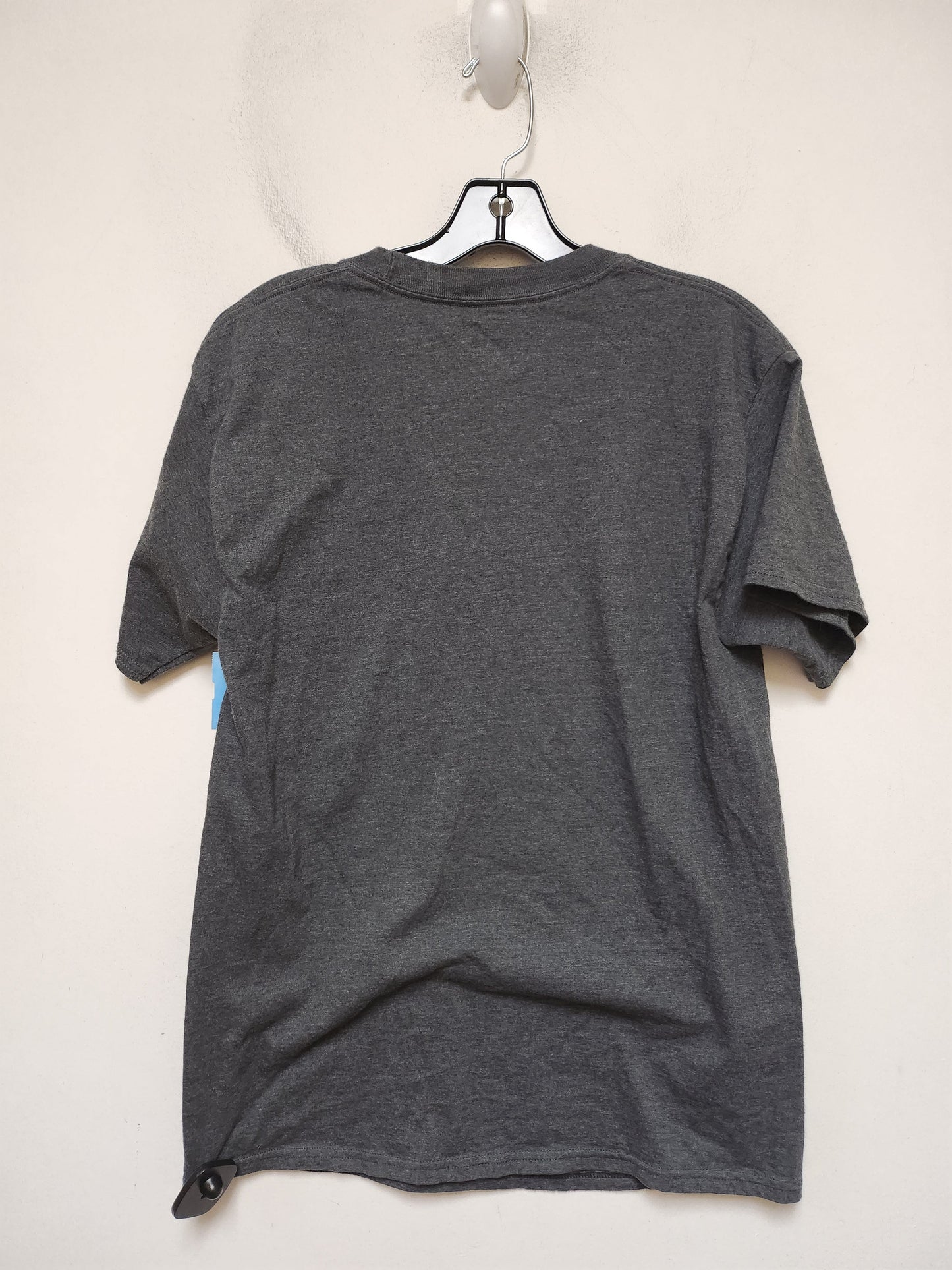 Top Short Sleeve Basic By Walt Disney In Grey, Size: M