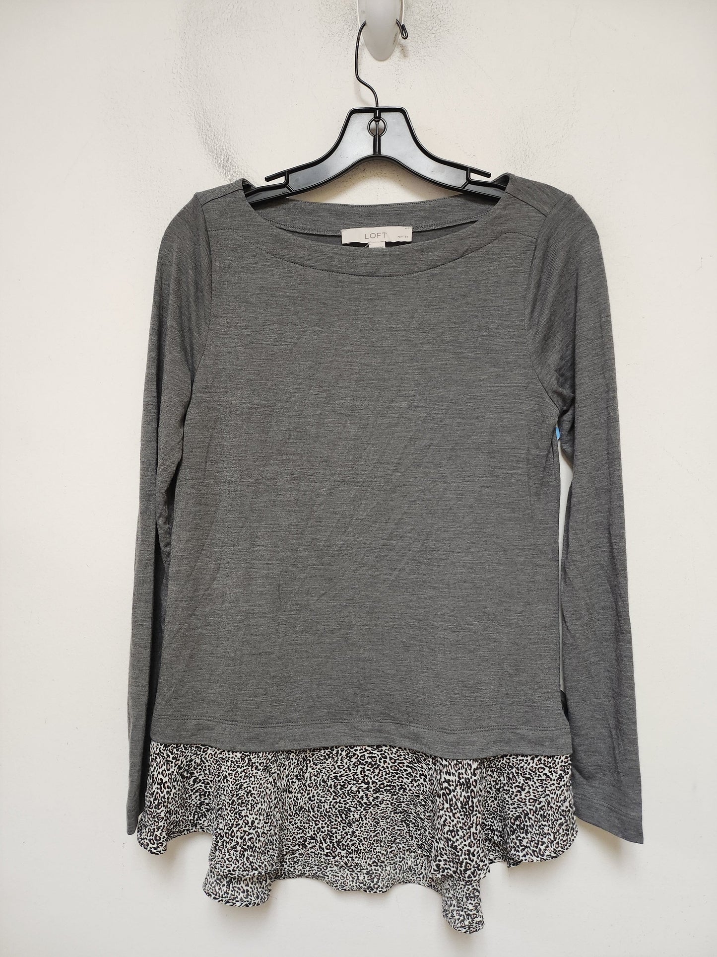 Top Long Sleeve By Loft In Grey, Size: Xsp