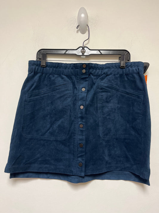 Skirt Mini & Short By Bcbgmaxazria  Size: 12