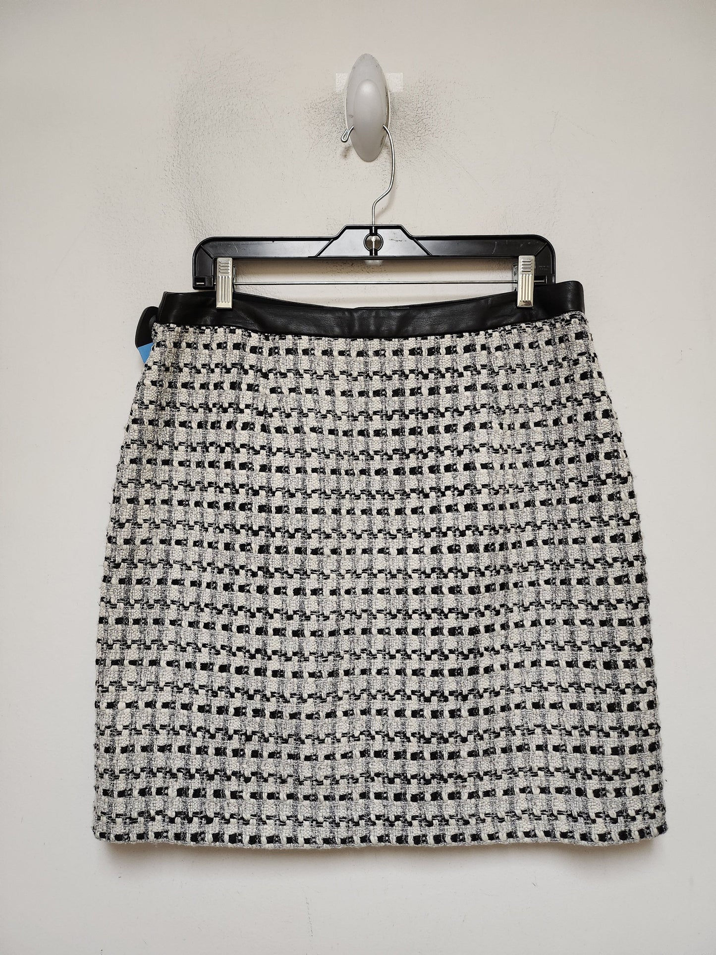 Skirt Designer By Karl Lagerfeld In Plaid Pattern, Size: 10