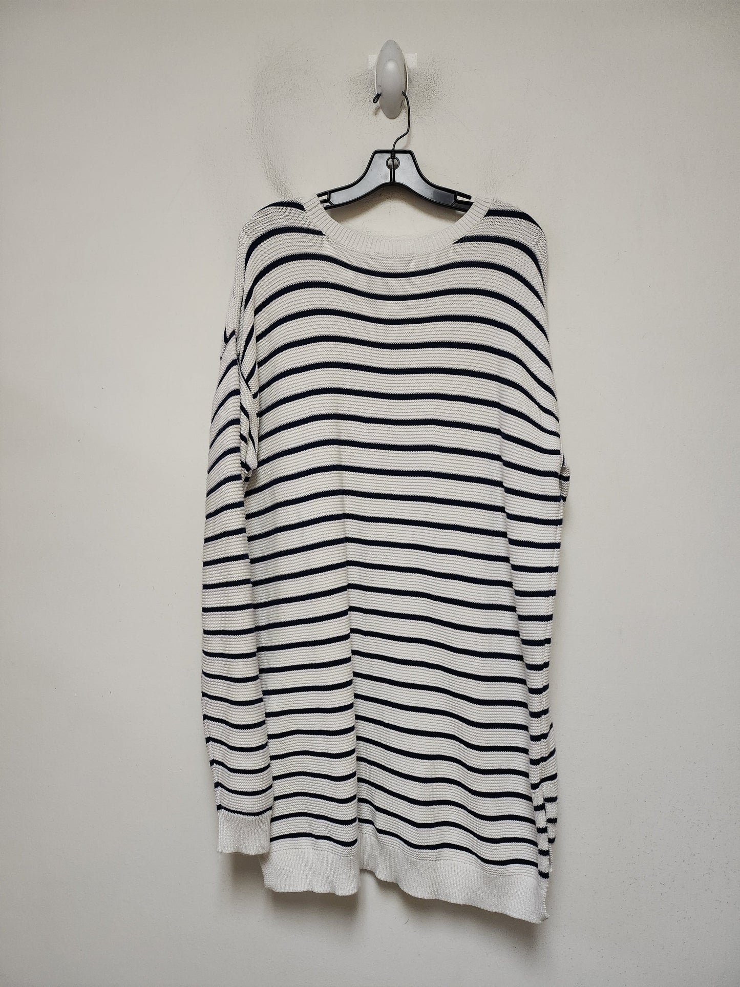 Dress Sweater By Vineyard Vines In Striped Pattern, Size: Xl