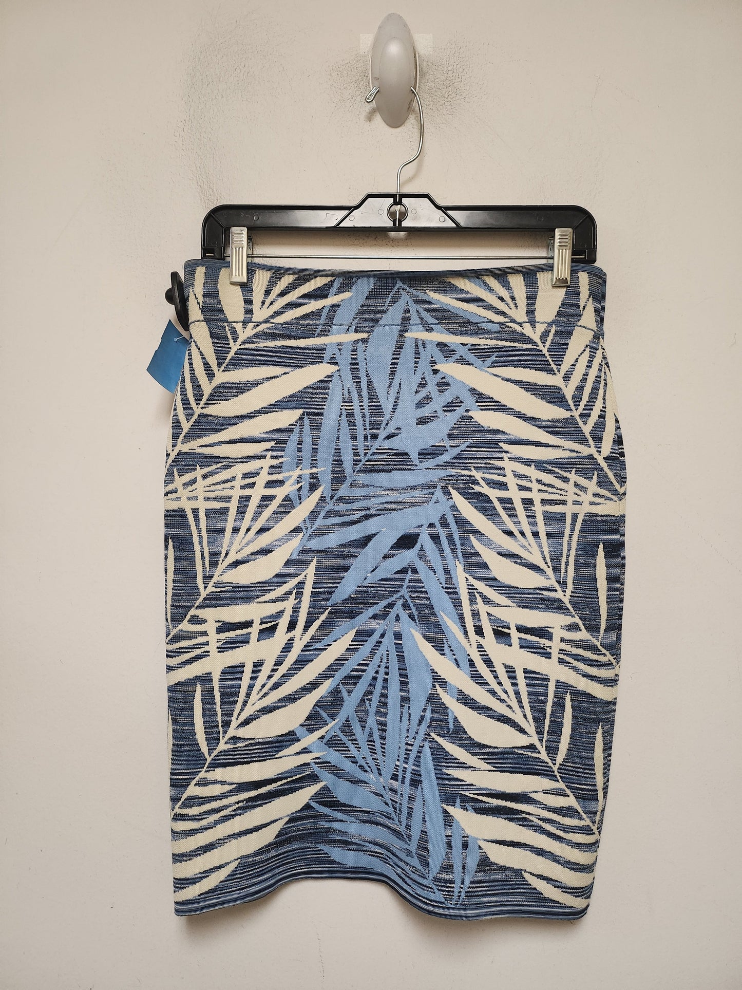 Skirt Mini & Short By Bcbgmaxazria In Blue & White, Size: 12