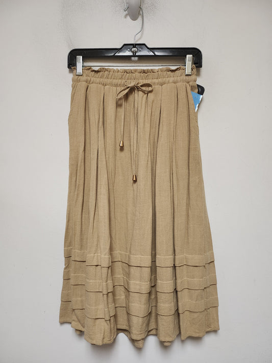 Skirt Midi By Clothes Mentor In Tan, Size: 4