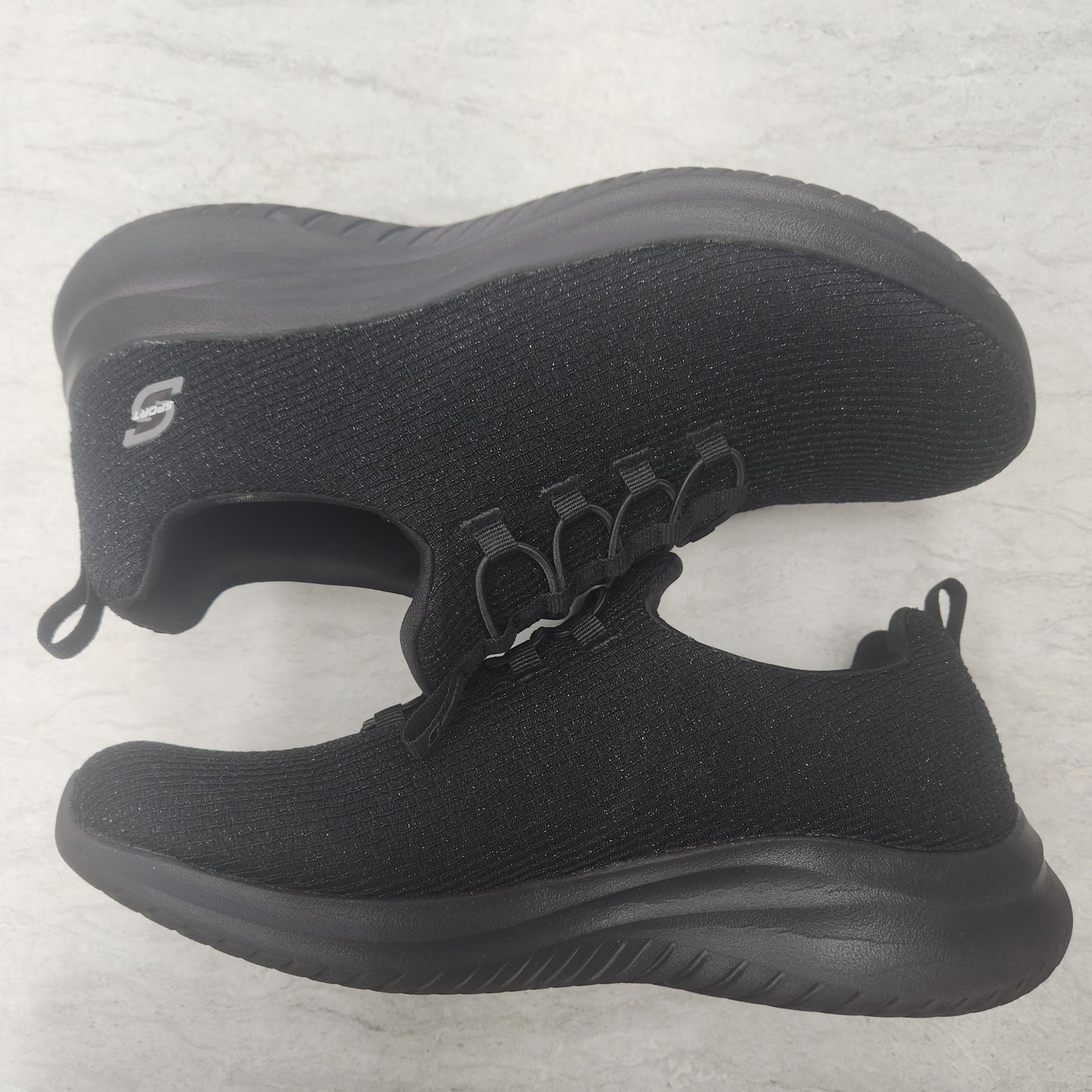 Shoes Athletic By Skechers In Black, Size: 9