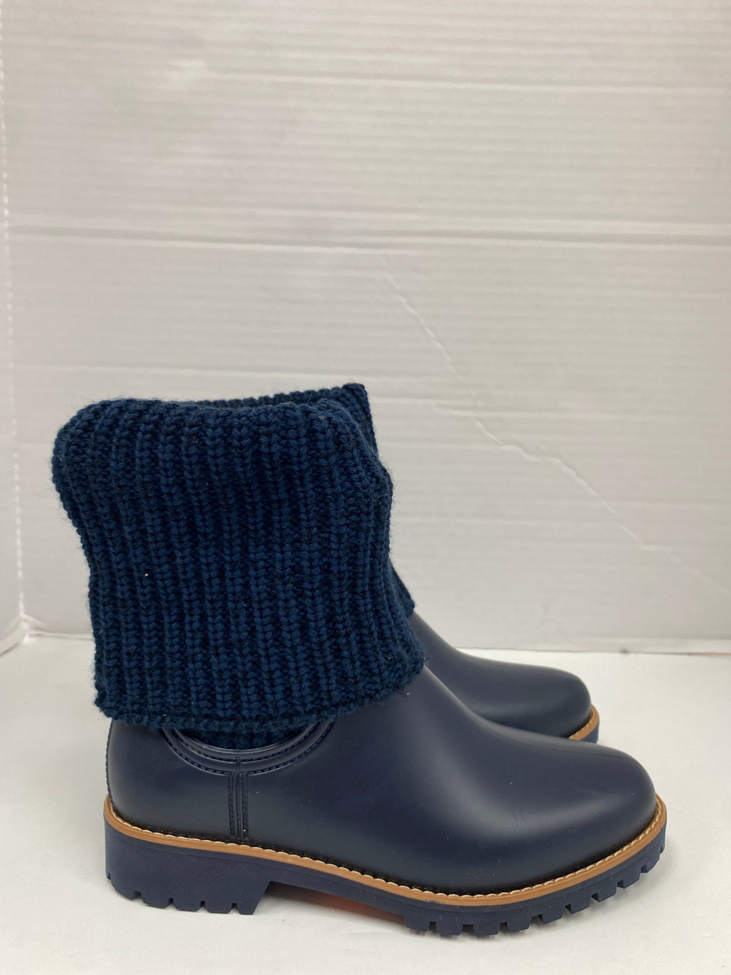 Boots Rain By Bernardo  Size: 6