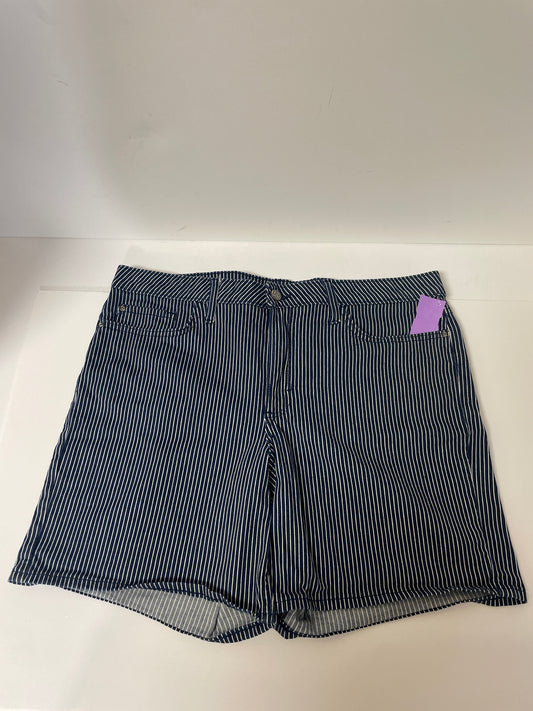 Shorts By Lee  Size: 16