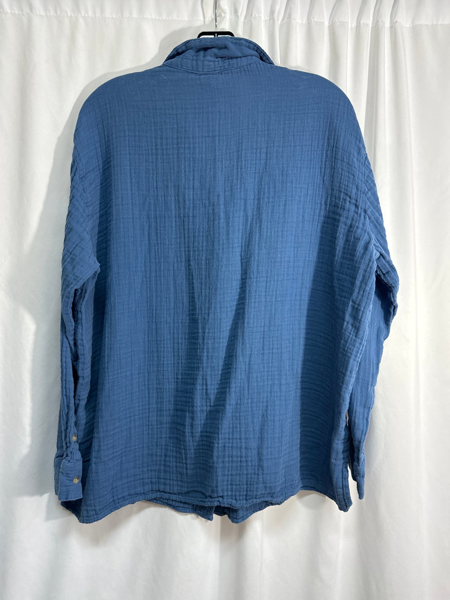 Top Long Sleeve By Old Navy In Blue, Size: L