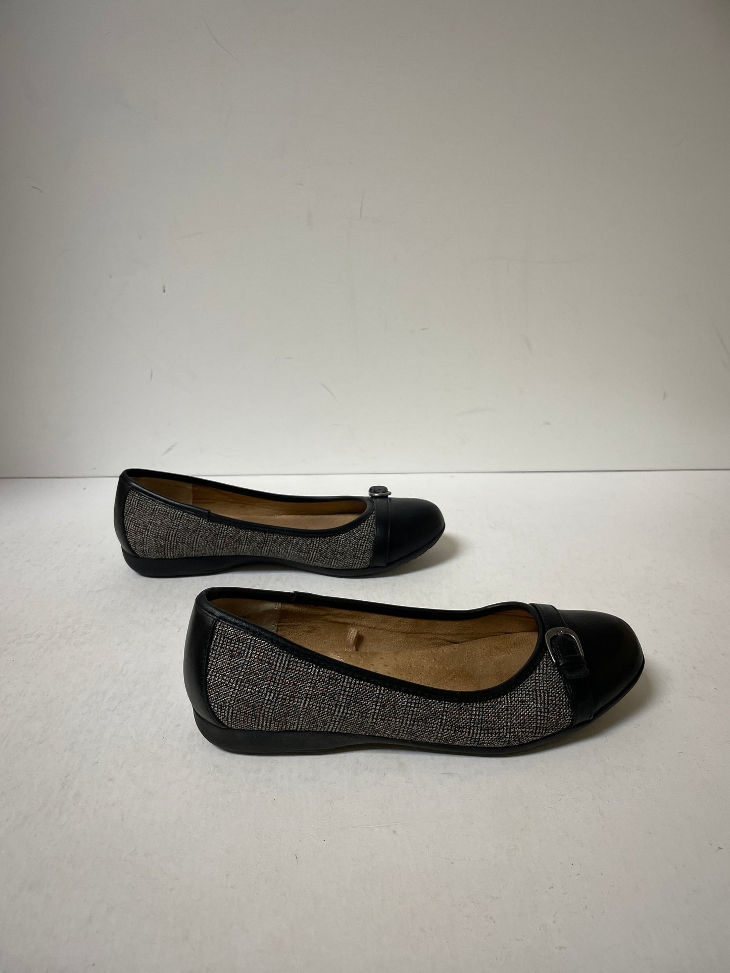 Shoes Flats By Croft And Barrow In Black, Size: 7