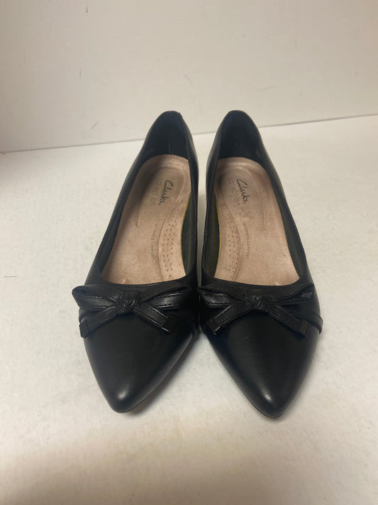 Shoes Heels Kitten By Clarks In Black, Size: 7