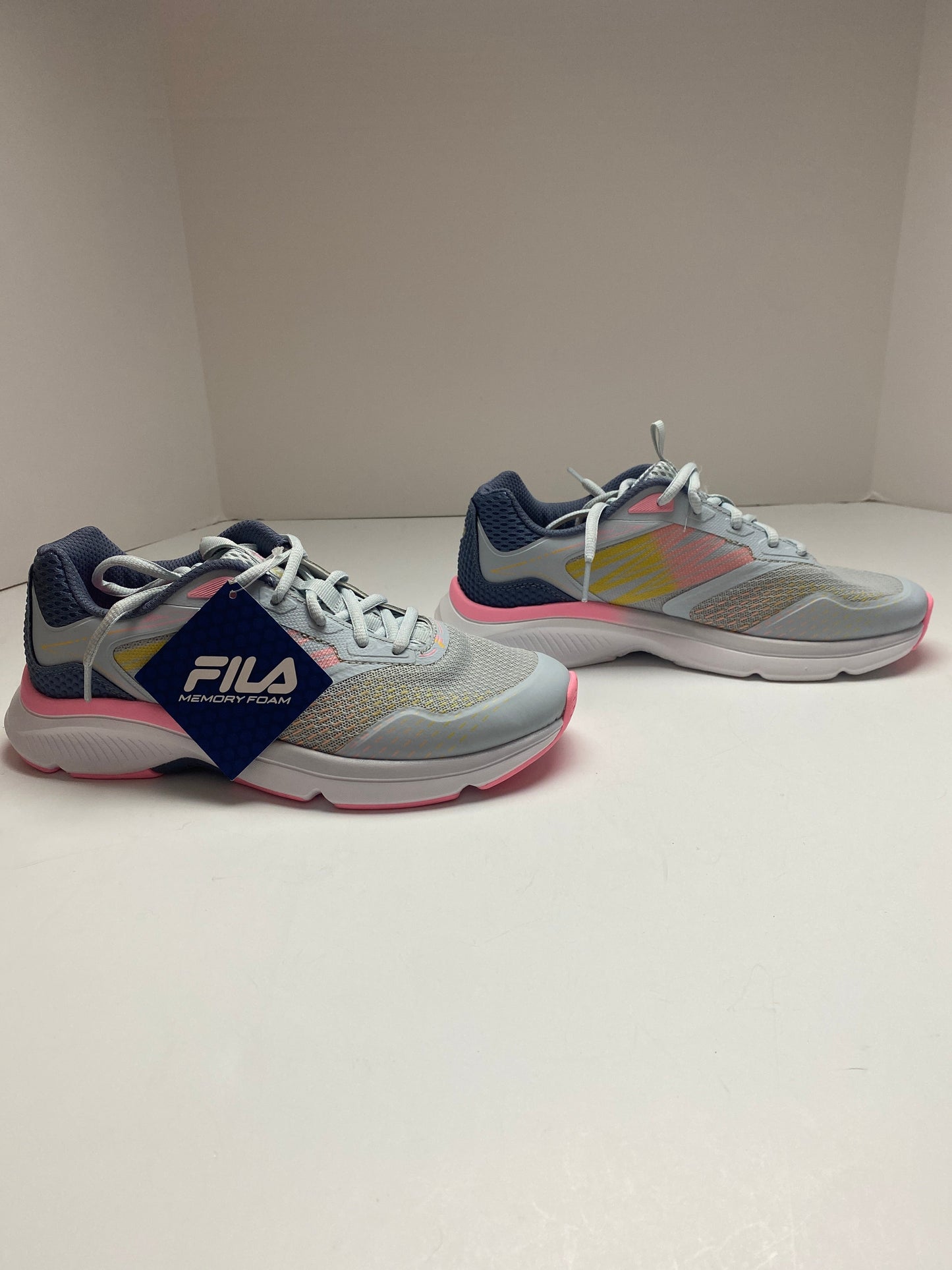 Shoes Athletic By Fila In Grey, Size: 7.5