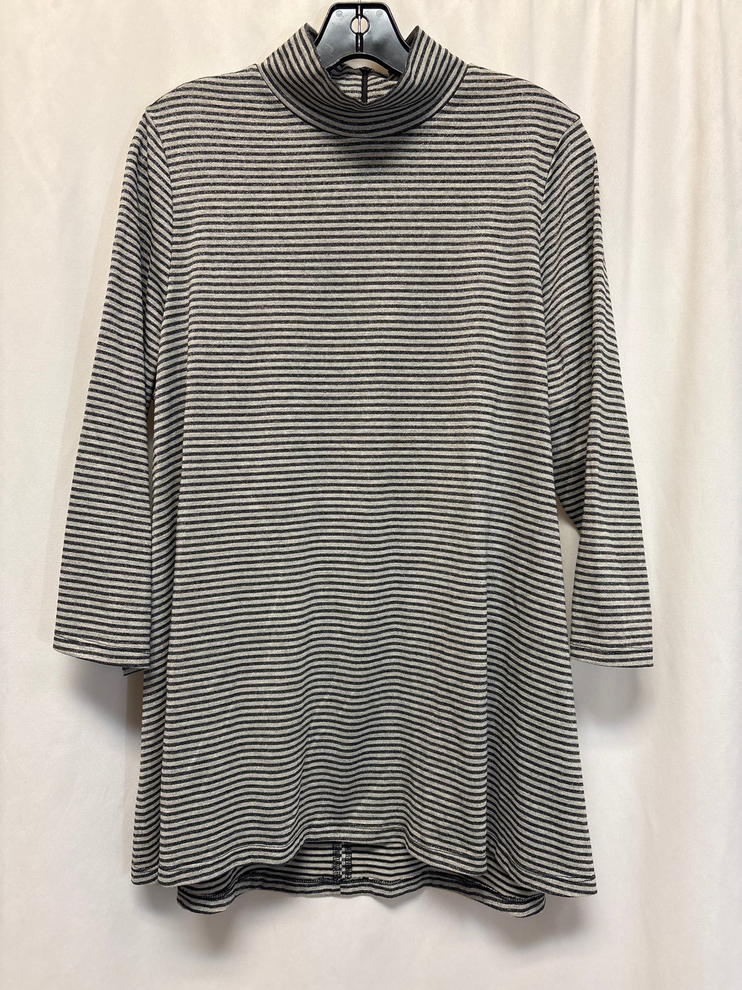 Top Long Sleeve By Kim Rogers In Grey, Size: Xl