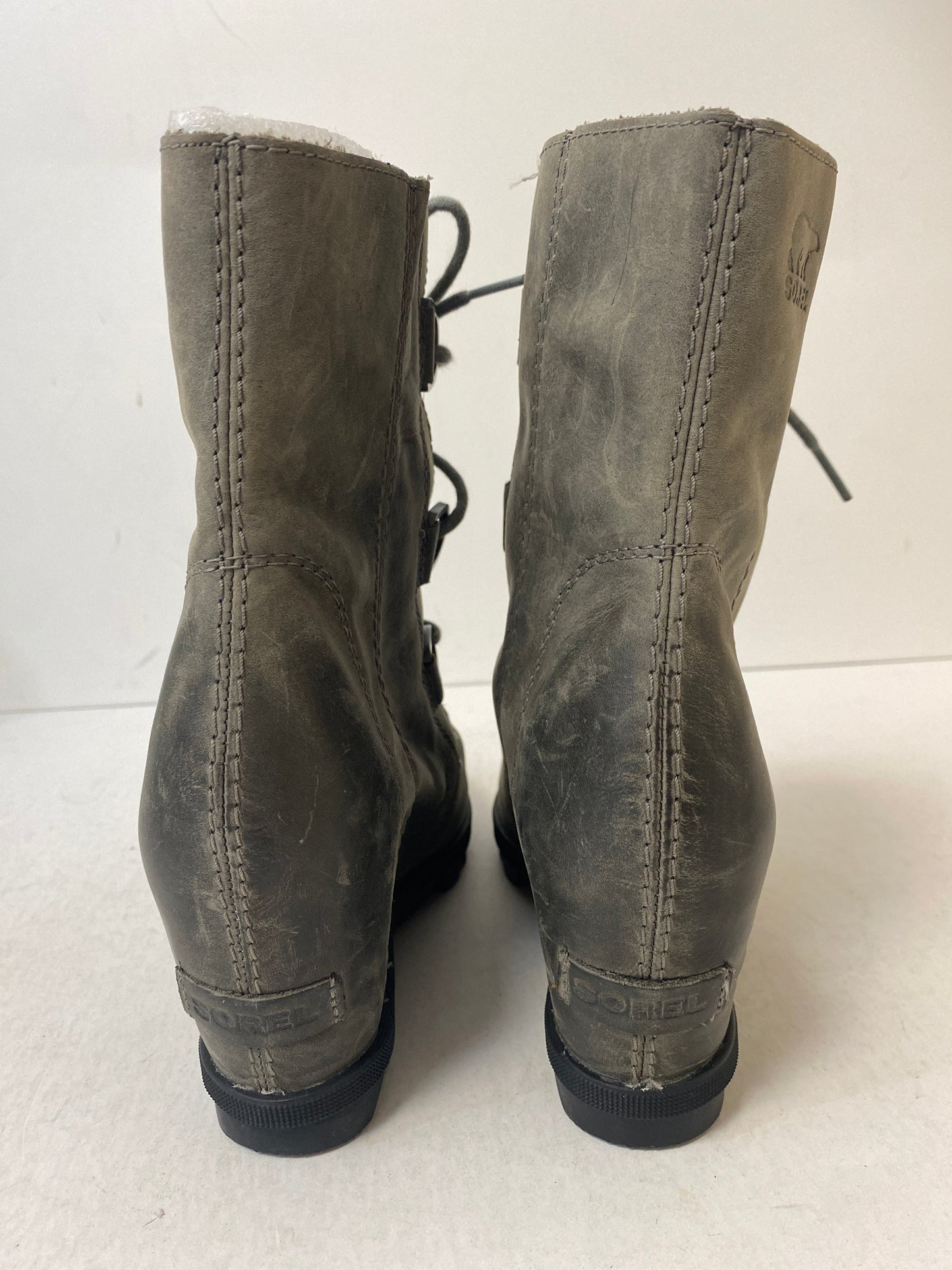 Boots Ankle Heels By Sorel In Grey, Size: 8.5