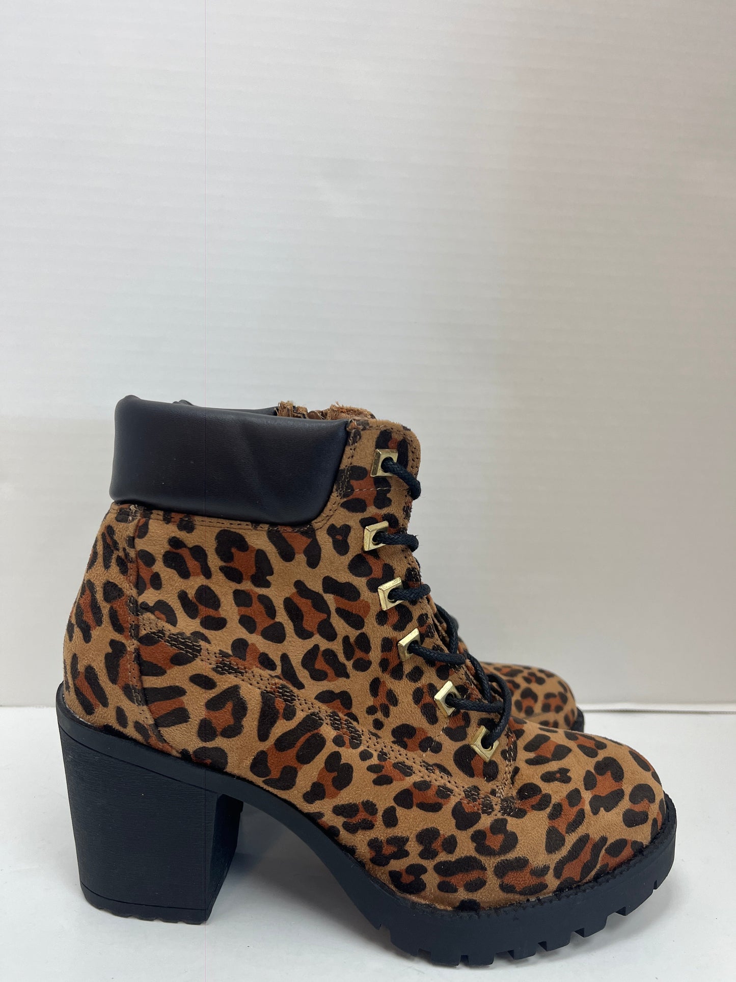 Boots Ankle Heels By Zigi Soho  Size: 6