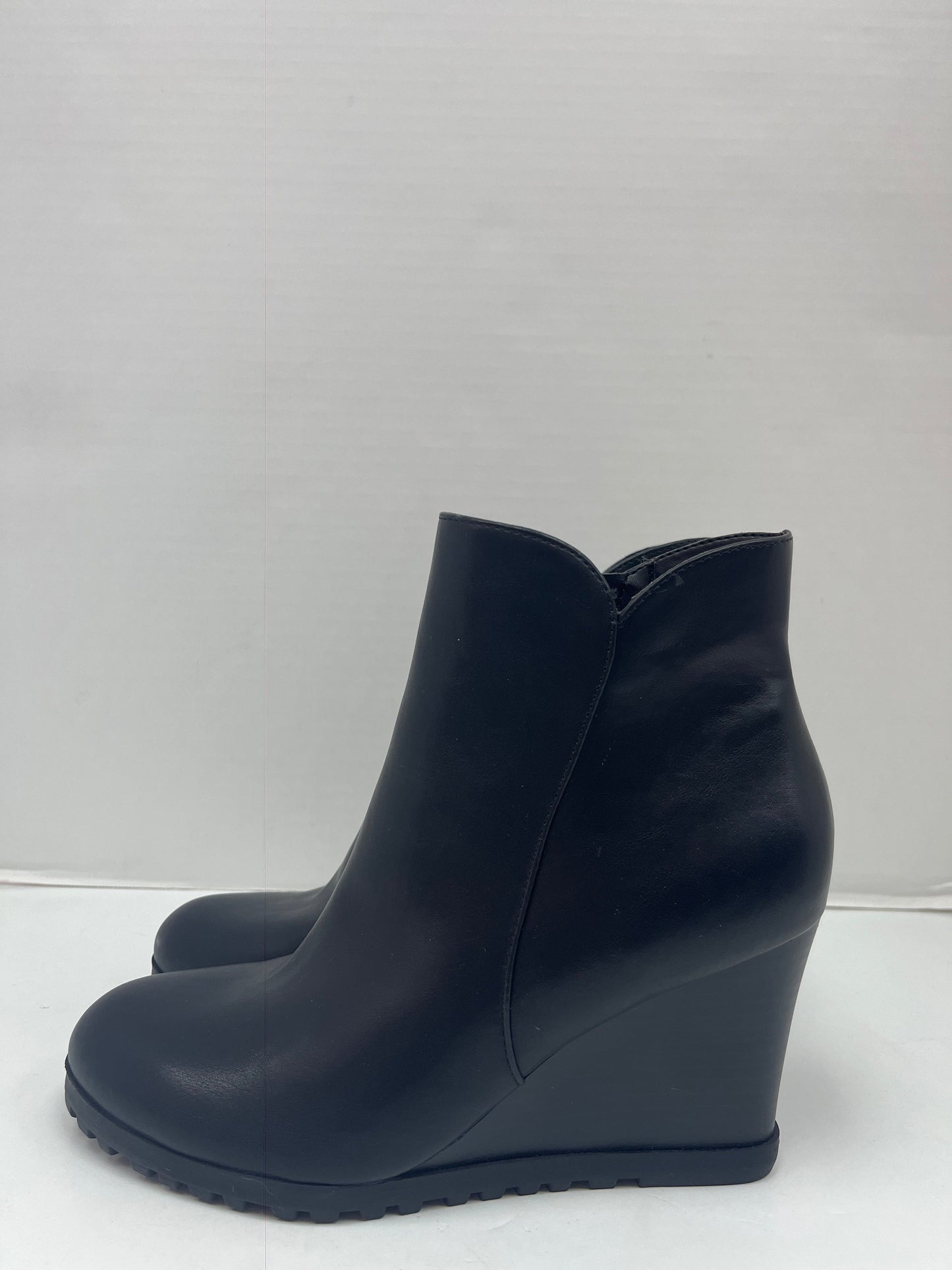 Boots Ankle Heels By Unisa  Size: 7