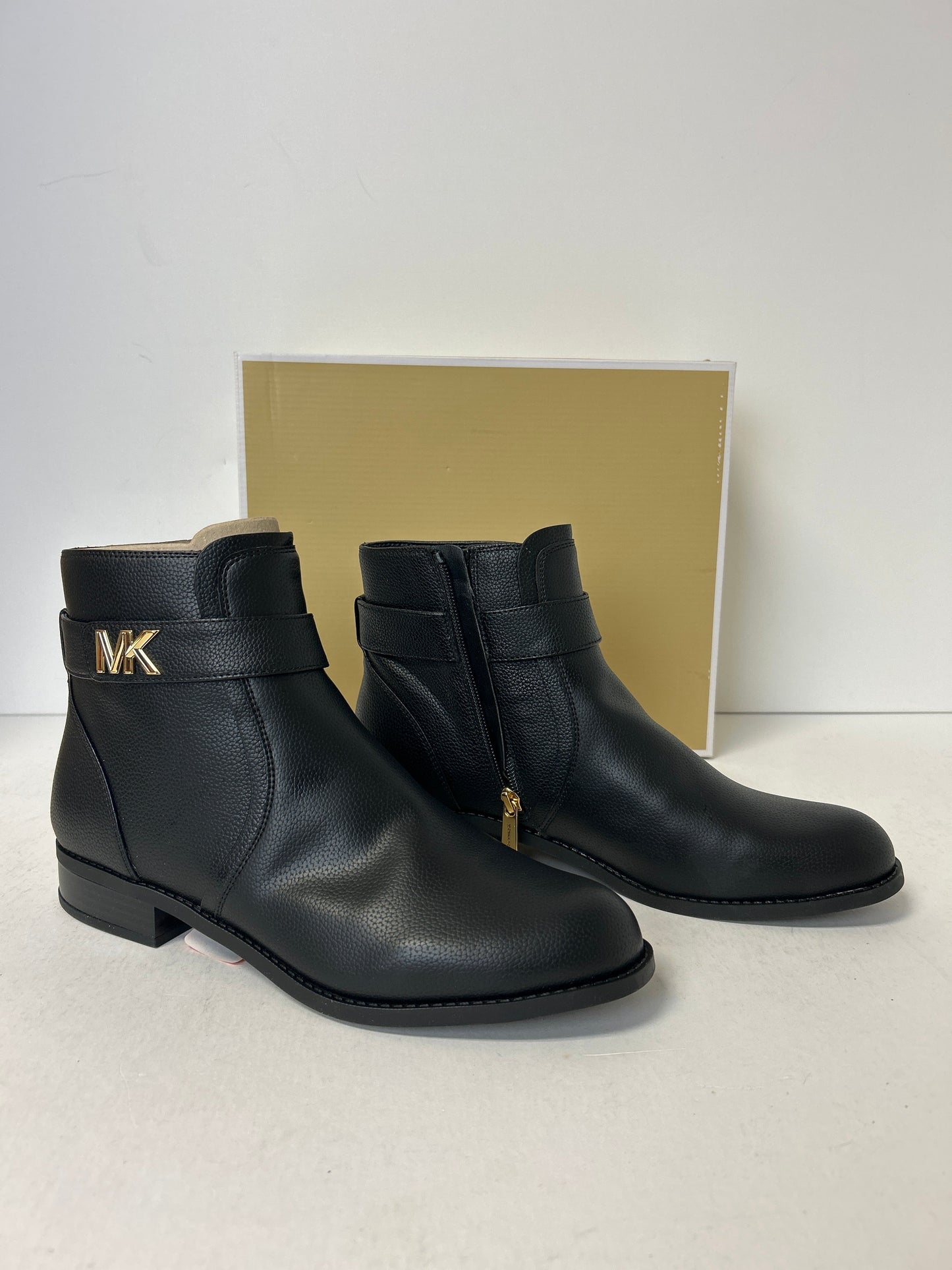 Boots Designer By Michael By Michael Kors  Size: 10