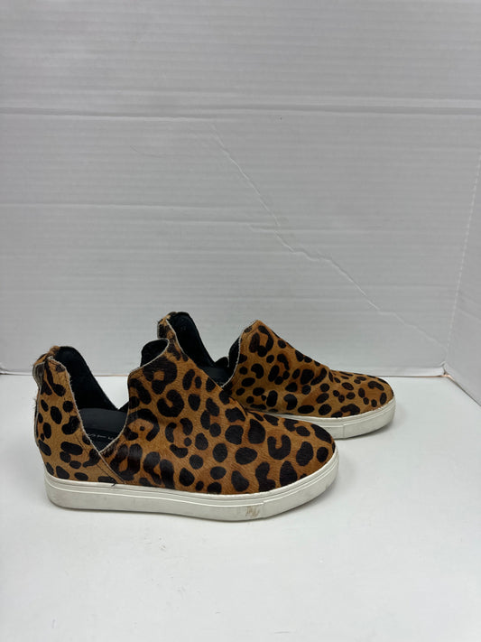 Shoes Sneakers By Steve Madden  Size: 7